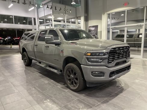 Used 2026 RAM 2500 Big Horn AWD/4WD image 2