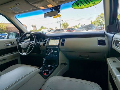 Used 2018 Ford Flex Limited AWD/4WD image 17