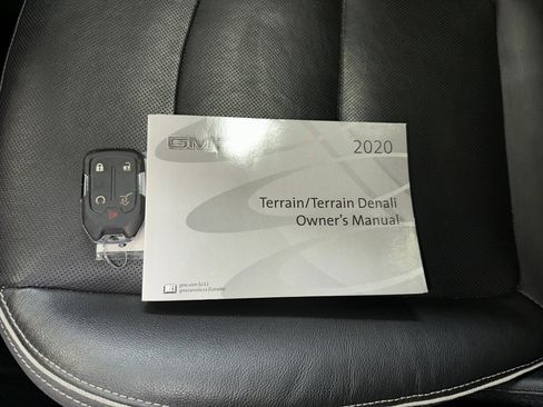 Certified 2020 GMC Terrain Denali w/ Denali Premium Package image 11