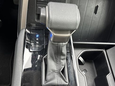 Used 2023 Toyota Sequoia Limited image 43