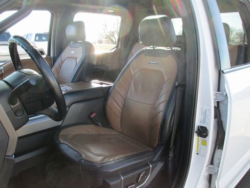 Used 2016 Ford F150 Limited w/ Trailer Tow Package image 21