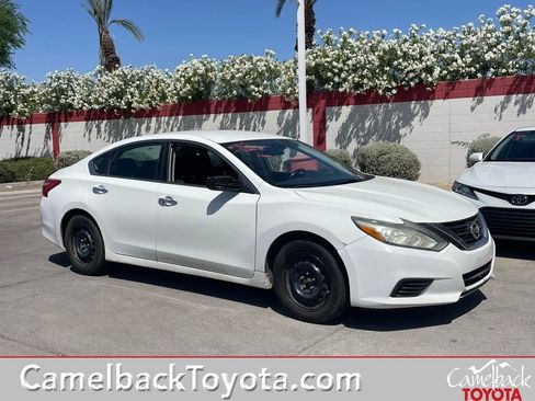 Used 2016 Nissan Altima 2.5 S w/ Power Driver Seat Package image 1