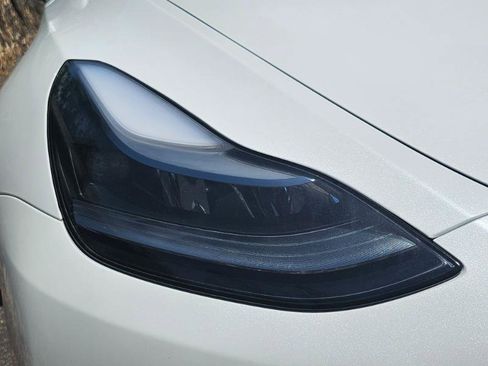 Used 2023 Tesla Model Y Performance AWD/4WD image 25