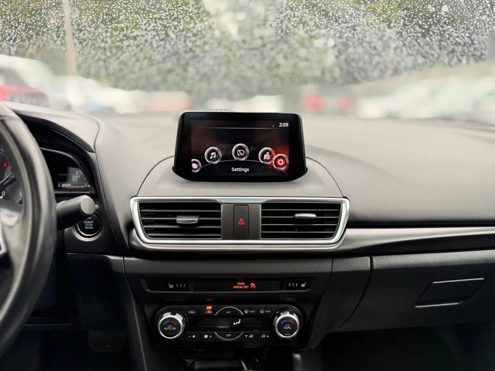 Used 2018 MAZDA MAZDA3 Grand Touring FWD image 21