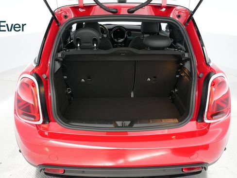 Used 2024 MINI Cooper SE w/ Signature Upholstery Package FWD image 8