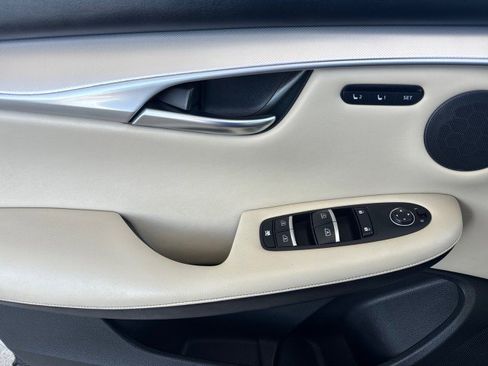 Used 2021 INFINITI QX50 Essential w/ Convenience Package image 10