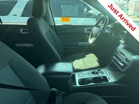 Used 2023 Ford Explorer XLT RWD image 13