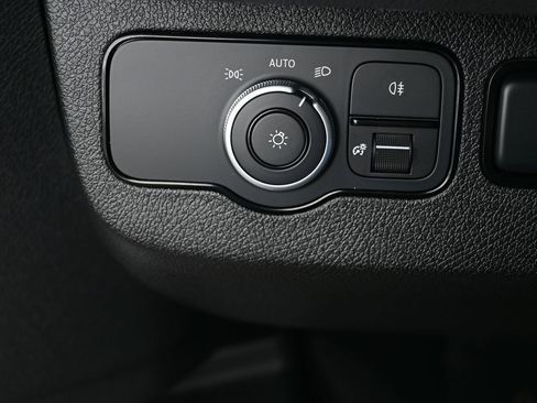 Used 2025 Mercedes-Benz Sprinter 2500 image 31