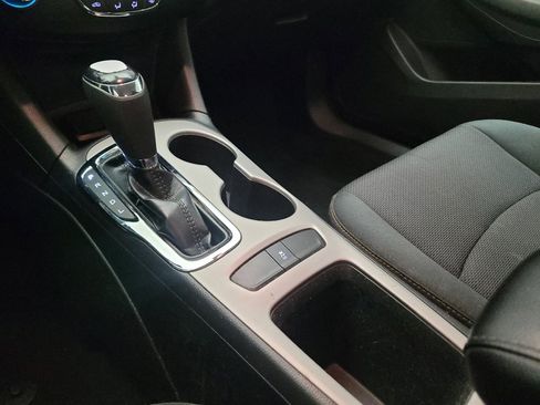 Used 2018 Chevrolet Cruze LS FWD image 26