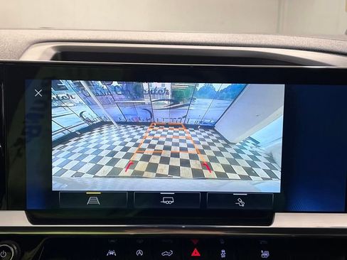 Used 2025 Chevrolet Silverado 1500 RST image 26