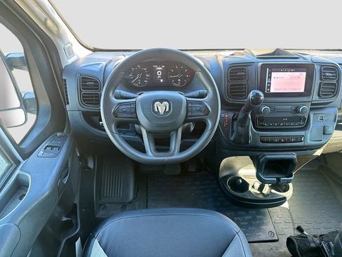 Used 2025 RAM ProMaster 2500 w/ Convenience Group FWD image 22