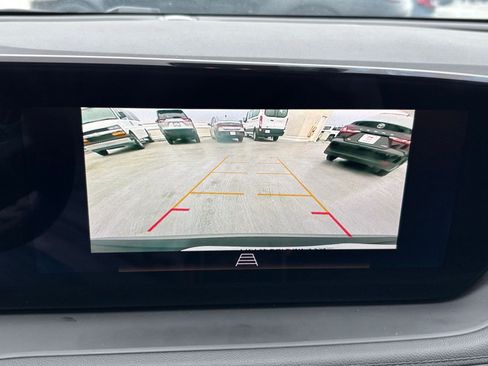 Used 2025 Buick Encore GX Preferred image 17