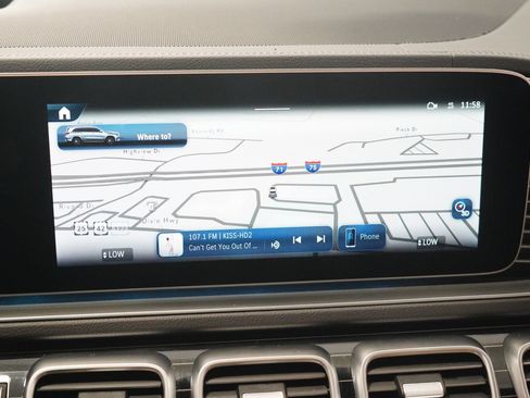 Used 2024 Mercedes-Benz GLS 580 4MATIC image 23