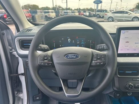 New 2025 Ford Maverick XLT image 13