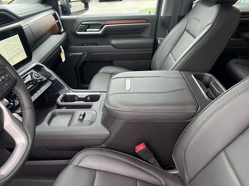 New 2025 GMC Sierra 2500 Denali w/ Denali Reserve Package image 44