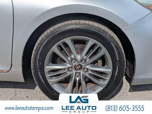 Used 2015 Toyota Camry SE FWD image 10