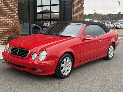 Used 2002 Mercedes-Benz CLK 320 Cabriolet image 1