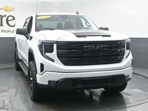 Used 2023 GMC Sierra 1500 Elevation image 49