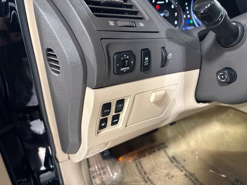Used 2011 Lexus ES 350 FWD image 18