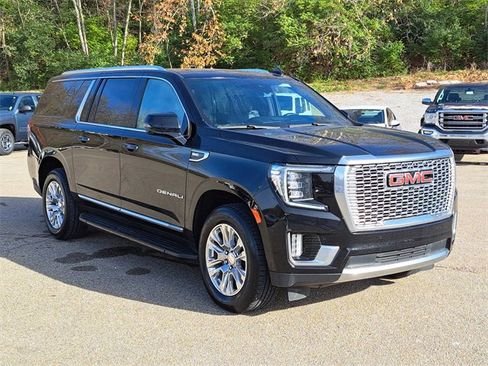 Used 2024 GMC Yukon XL Denali image 7