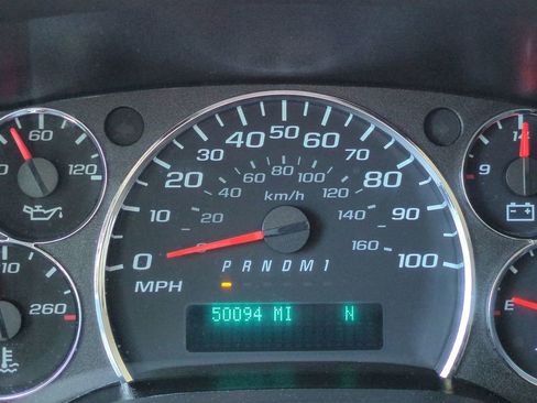 Used 2024 Chevrolet Express 3500 LT w/ LT Preferred Equipment Group RWD image 29