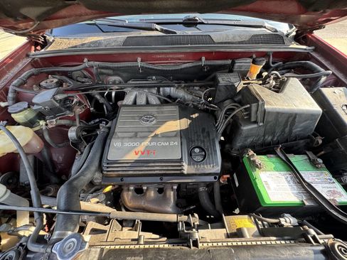 Used 2003 Toyota Highlander Limited image 19