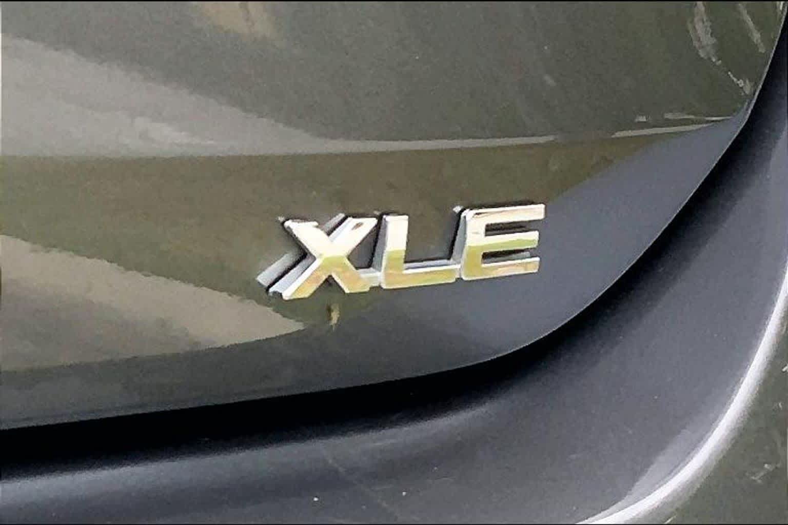 Used 2023 Toyota Highlander XLE FWD image 9