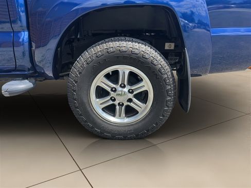 Used 2014 Toyota Tacoma PreRunner w/ SR5 Package RWD image 48