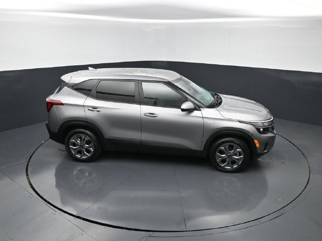 Used 2026 Kia Seltos LX FWD image 28