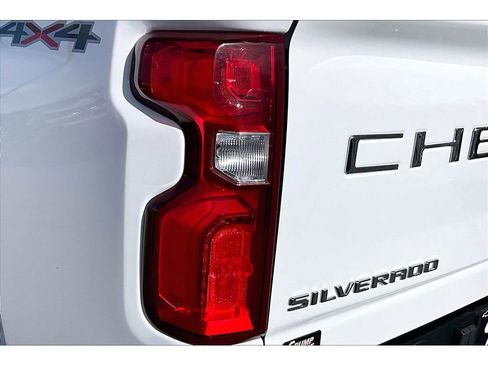 Used 2020 Chevrolet Silverado 2500 LTZ w/ LTZ Plus Package image 19