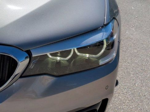 Used 2018 BMW 540i xDrive w/ Premium Package image 9