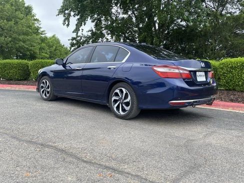 Used 2016 Honda Accord EX-L image 8