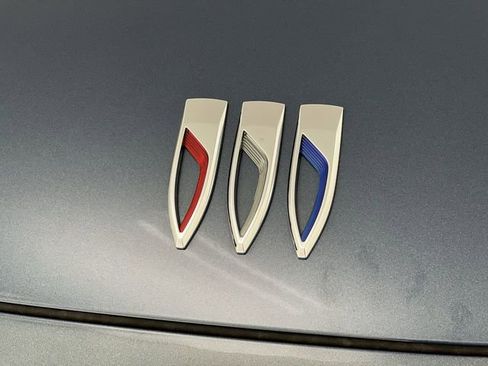 Certified 2025 Buick Enclave Avenir w/ Super Cruise Package image 32