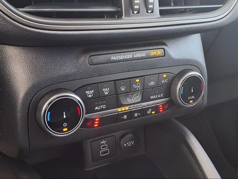 Used 2025 Ford Escape Active w/ Cold Weather Package image 8