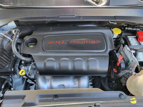 Used 2022 Jeep Compass Limited image 25