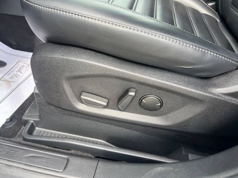 Certified 2024 Ford Edge SEL w/ Convenience Package AWD/4WD image 19