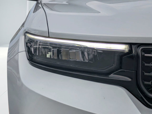 Certified 2025 Jeep Grand Cherokee Summit w/ Obsidian Package AWD/4WD image 9