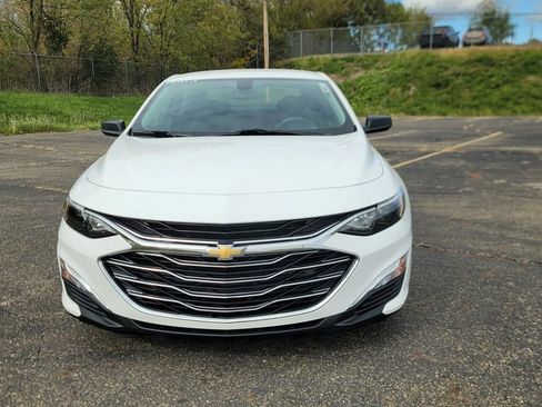 Used 2019 Chevrolet Malibu LS image 4
