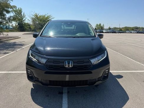 Used 2025 Honda Odyssey EX-L image 2