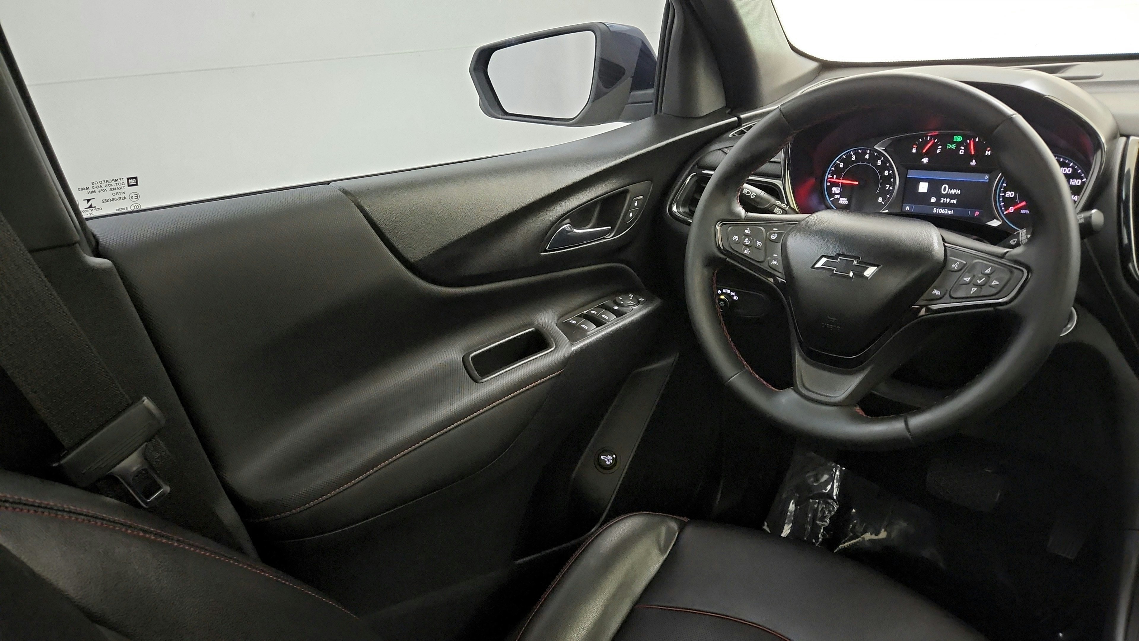 Used 2023 Chevrolet Equinox RS w/ RS Leather Package AWD/4WD image 25