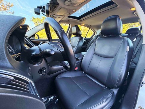 Used 2018 INFINITI Q50 Luxe w/ Sensory Package (Luxe) RWD image 17