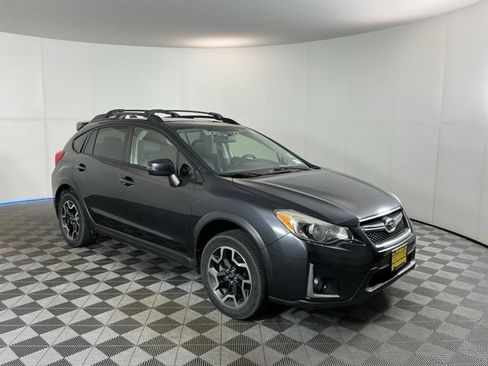 Used 2016 Subaru Crosstrek 2.0i Limited AWD/4WD image 3