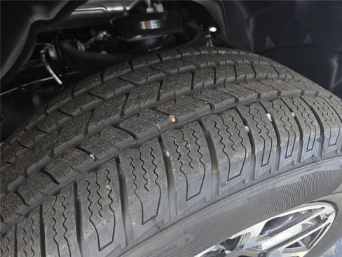 New 2026 RAM 1500 Laramie AWD/4WD image 35