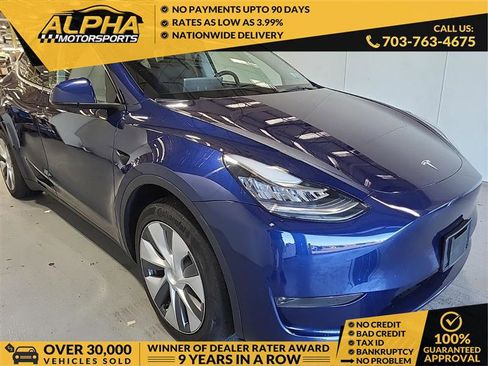 Used 2023 Tesla Model Y Long Range AWD/4WD image 1