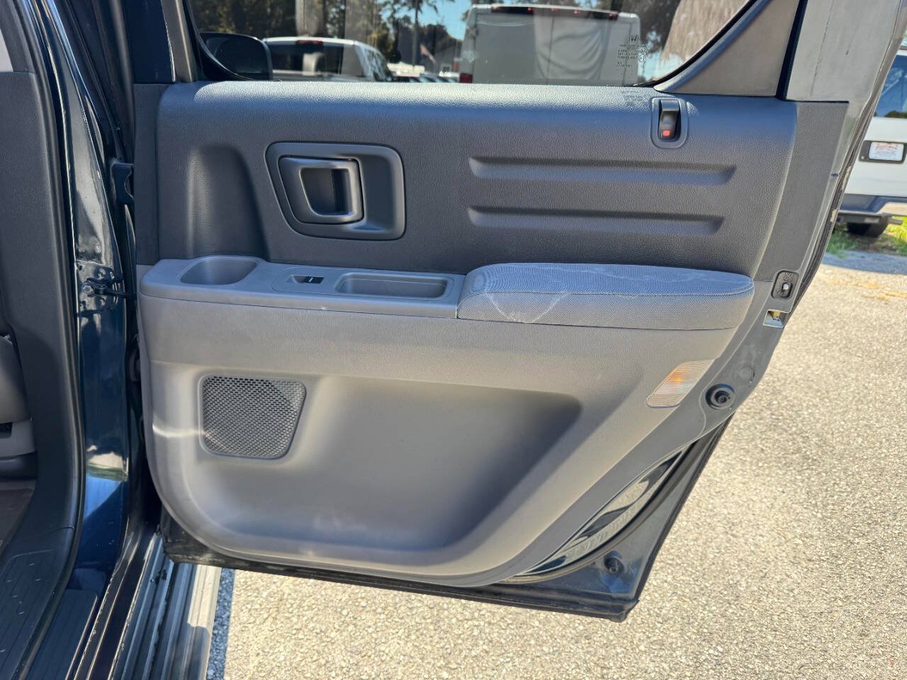 Used 2011 Honda Ridgeline RT image 41