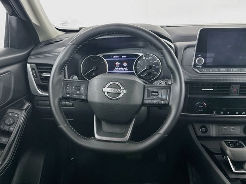 Used 2026 Nissan Rogue SV AWD/4WD image 18