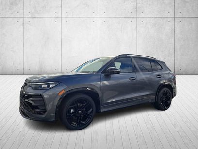 Used 2025 Volkswagen Tiguan SE R-Line