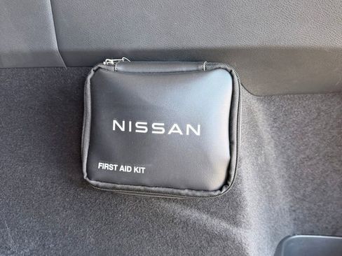 Used 2023 Nissan Rogue S AWD/4WD image 25