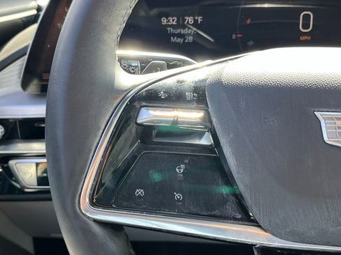 Used 2024 Cadillac Lyriq Luxury RWD image 16