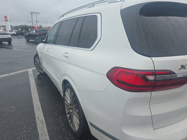 Used 2020 BMW X7 xDrive40i w/ Premium Package AWD/4WD image 5